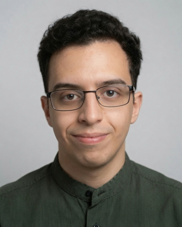 Aarón - Full-Stack Web Developer at Peak Site Studio